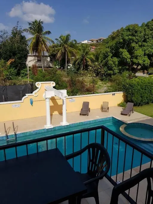 Apartment Studio Apt 9 Bright Comfy With Pool On South Coast Bridgetown